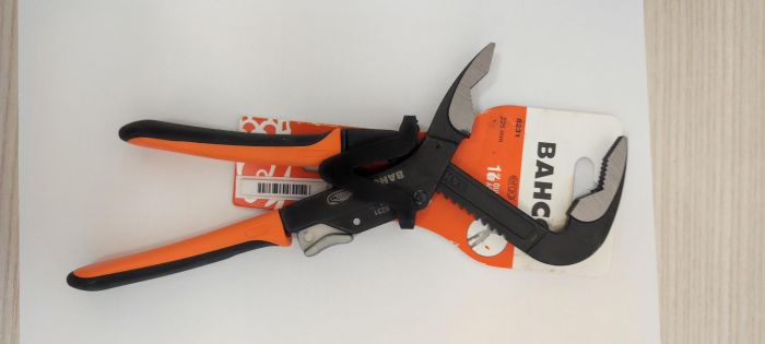 BAHCO satvēriena stangas Ergo 225mm , satvēriena platums 51mm