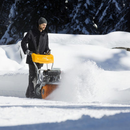 Моторизованная метла Stiga SWS 800 G